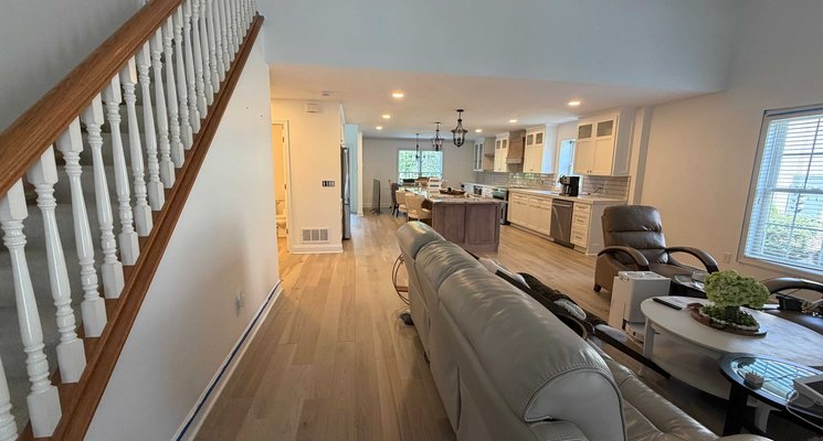 LEVIS PAINTING LLC